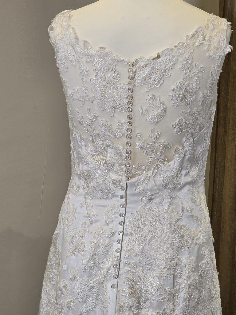 Phoenix Gowns Danielle Couture W613 Vivienne