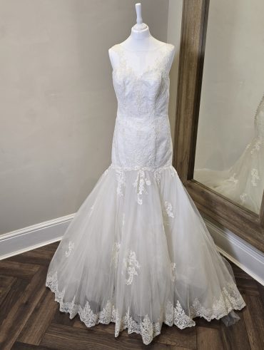 Sacha James D1483 Wedding Dress