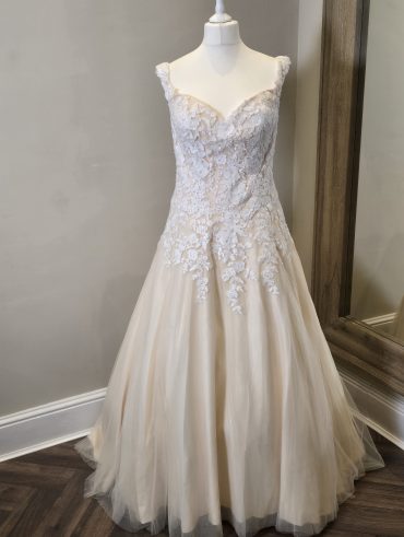 British Bridal WD147 Wedding Dress