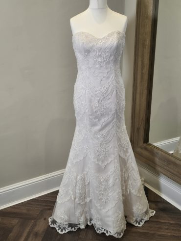 British Bridal WD086 Wedding Dress