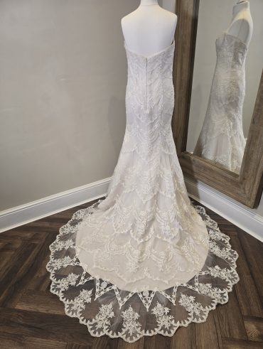 British Bridal Strapless Wedding Dress