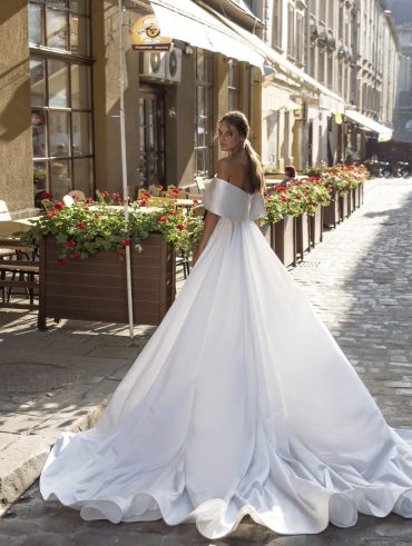 Liri Bridal Nicola Off the shoulder wedding dress by Riki Dalal